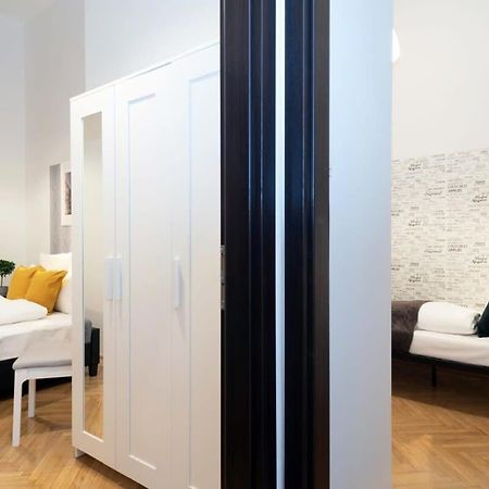 Ultra Central Large Stylish Apartment Budapest Exterior foto